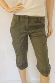 Grijsgroene 3/4 broek