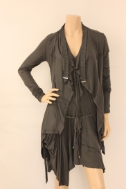 Grijze set van jurkje en vest