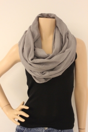 Grijze sjaal met blingbling