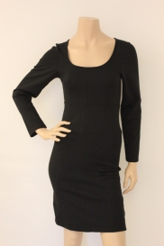 Zwart jurkje