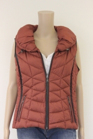 Roodbruine bodywarmer