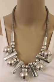 Zilverkleurige ketting